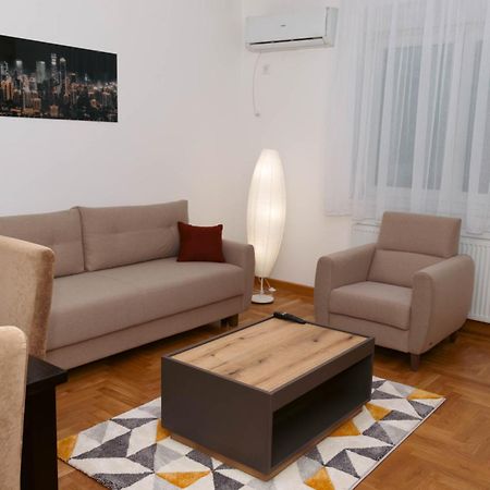 Millennium Apartment Palánka Kültér fotó